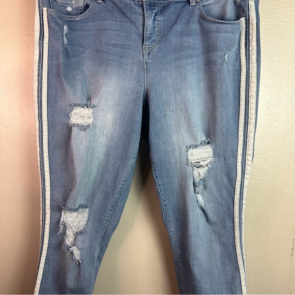 Torrid Side Stripe Jegging Premium Stretch Light Wash Jeans Sz20R - Picture 4 of 11